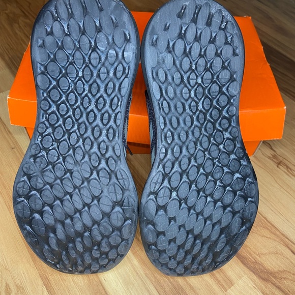 Adidas running shoes - Picture 2 of 7